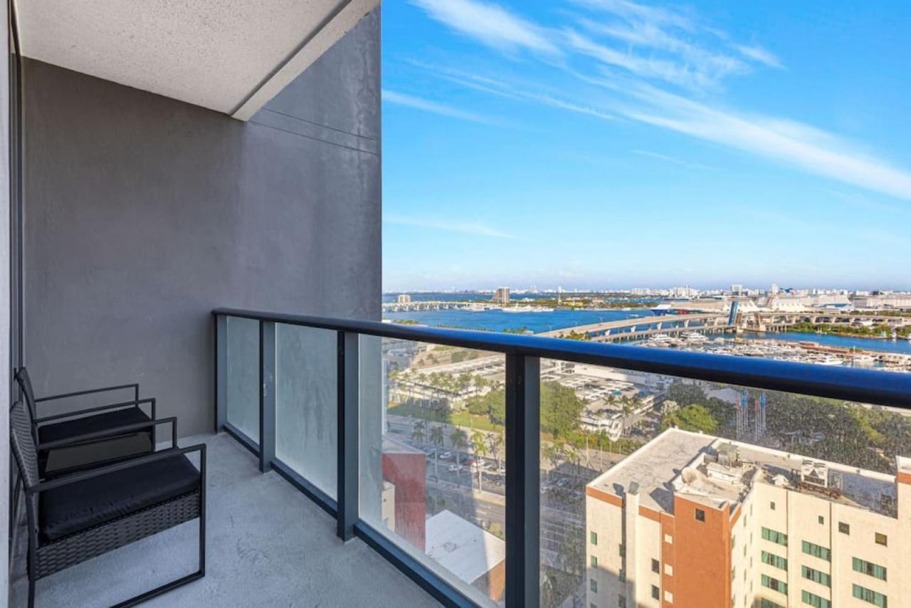 Corner Condo W/ Unrivaled Views Miami Exteriör bild