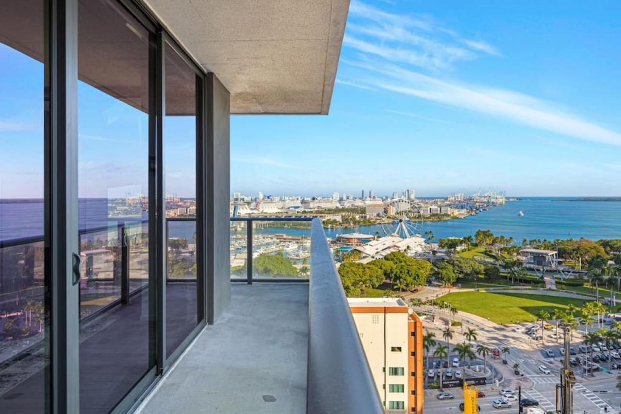 Corner Condo W/ Unrivaled Views Miami Exteriör bild